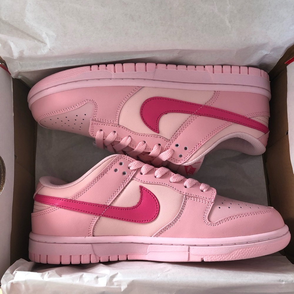 NIKE Dunk Low Pink Foam Hyper Pink Size 9.5 Women’s NEW IN BOX